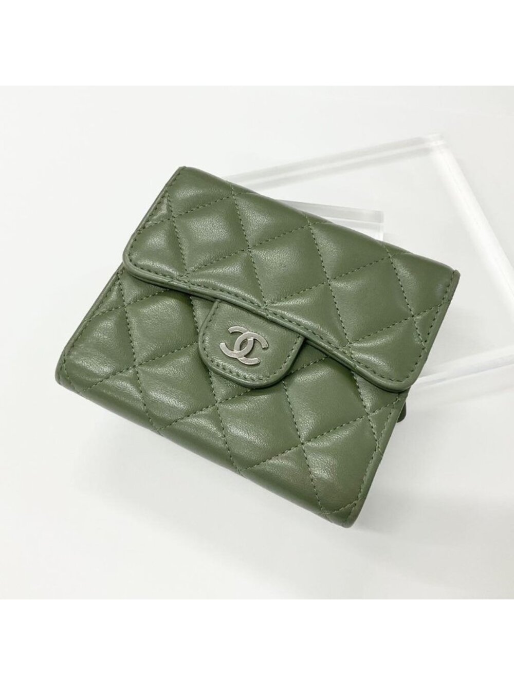 Chanel Lambskin Classic Small Wallet Coin Case